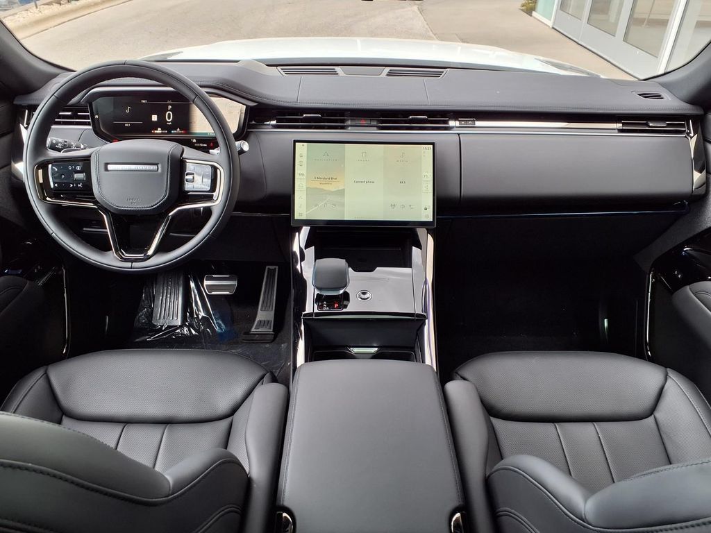 New 2026 Land Rover Range Rover Sport Dynamic SE AWD/4WD image 9