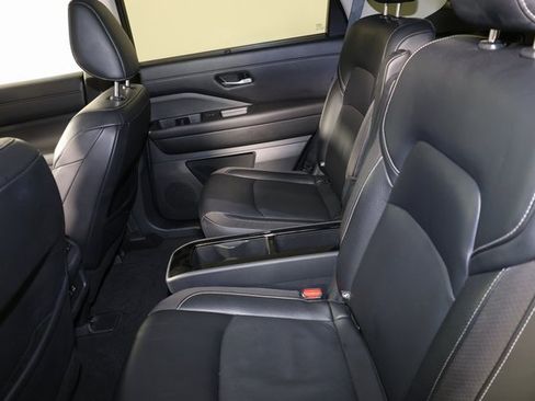 Used 2022 Nissan Pathfinder SL w/ SL Premium Package image 26