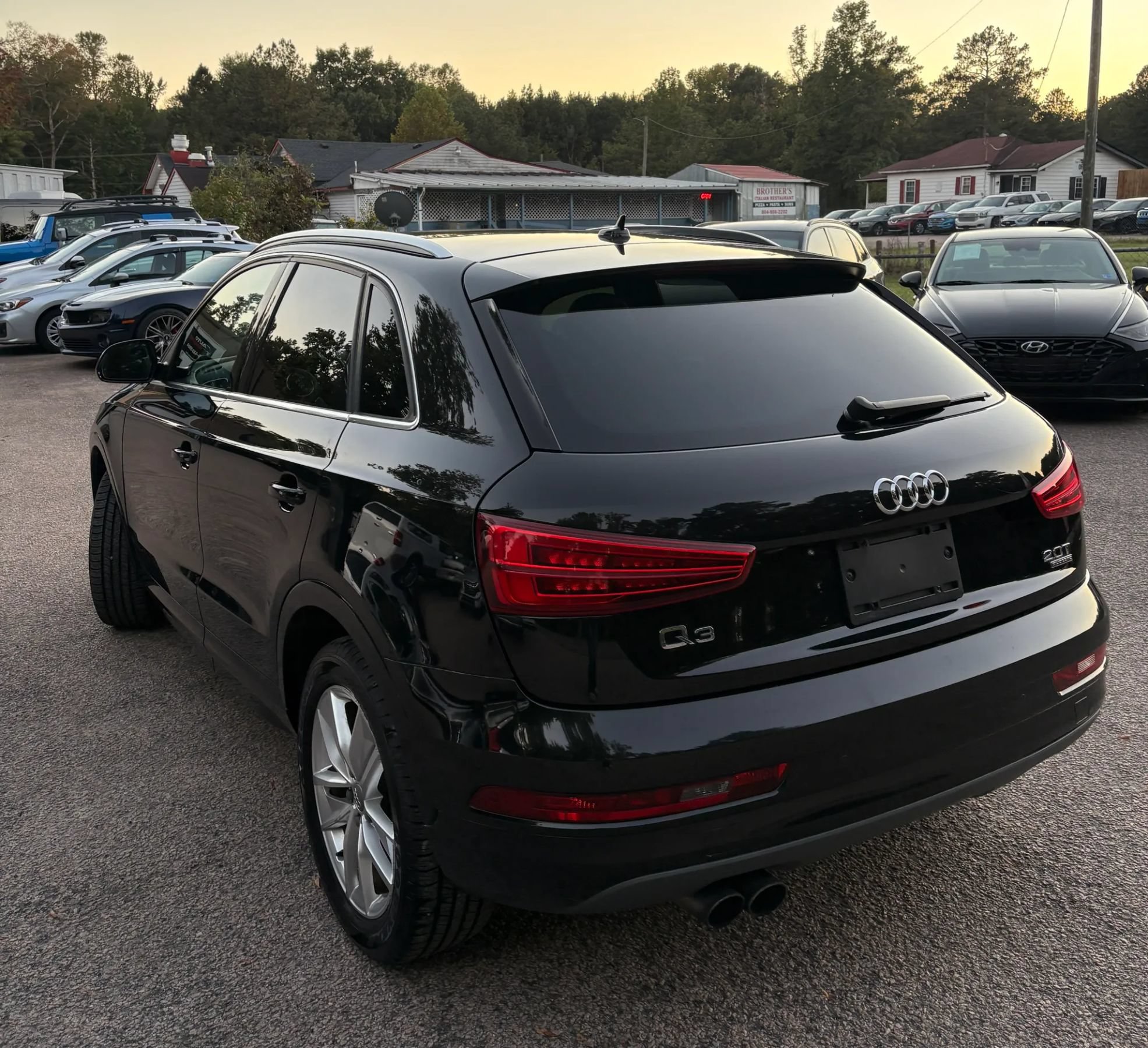 Used 2016 Audi Q3 2.0T Premium Plus w/ Technology Package AWD/4WD image 4