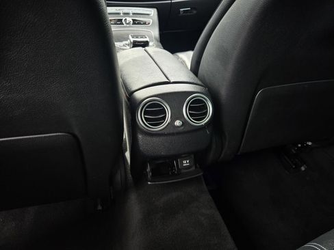 Used 2018 Mercedes-Benz E 300 image 14
