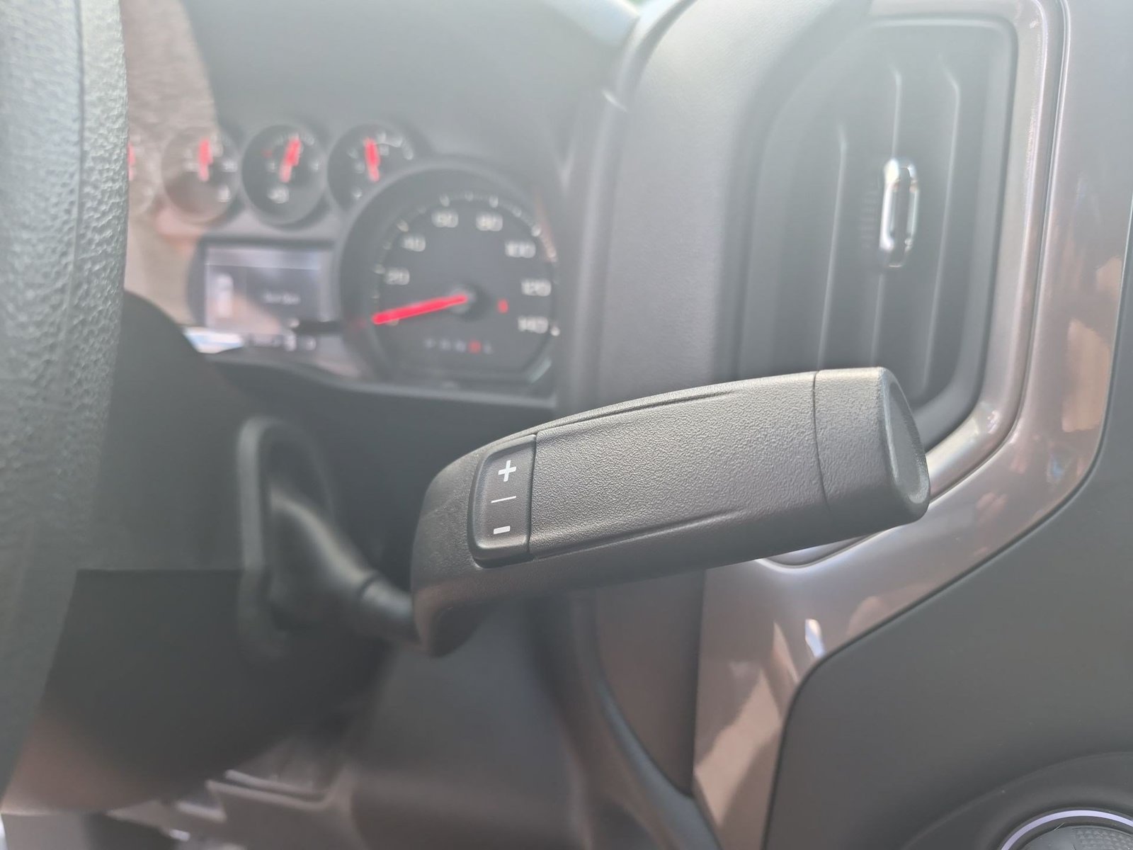 Certified 2026 Chevrolet Silverado 2500 W/T AWD/4WD image 15