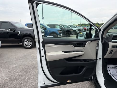 Used 2026 Honda Odyssey EX-L image 9