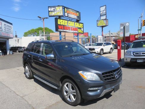 Used 2014 Mercedes-Benz ML 350 4MATIC image 3