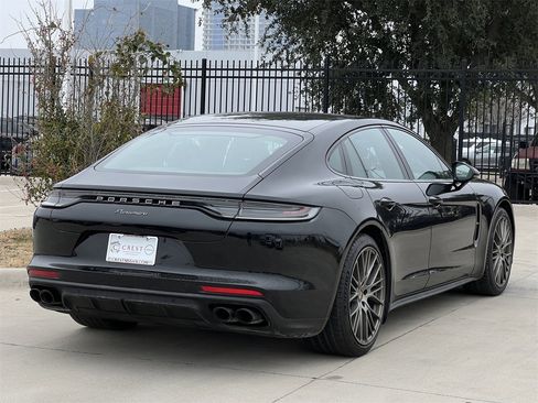 Used 2022 Porsche Panamera Platinum Edition image 4