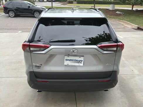 Used 2025 Toyota RAV4 XLE w/ Convenience Package FWD image 9