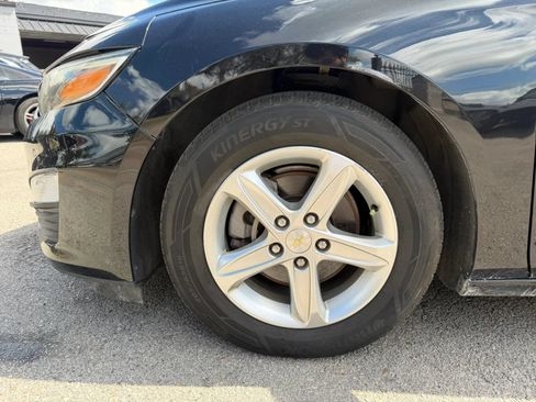 Used 2022 Chevrolet Malibu LS FWD image 32