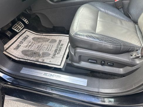 Used 2013 Ford Edge Sport w/ Driver Entry Pkg image 32