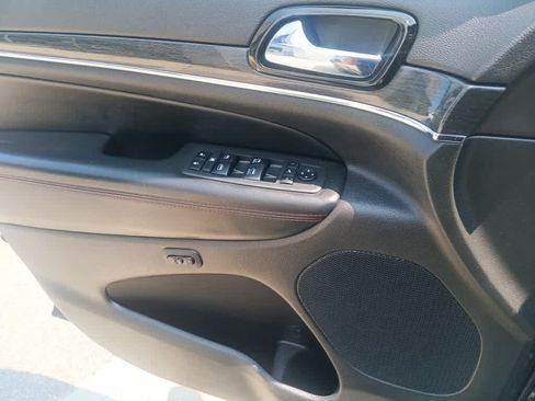 Used 2020 Jeep Grand Cherokee Trailhawk AWD/4WD image 12
