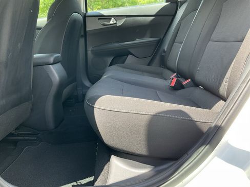 Used 2020 Kia Forte LXS FWD image 16