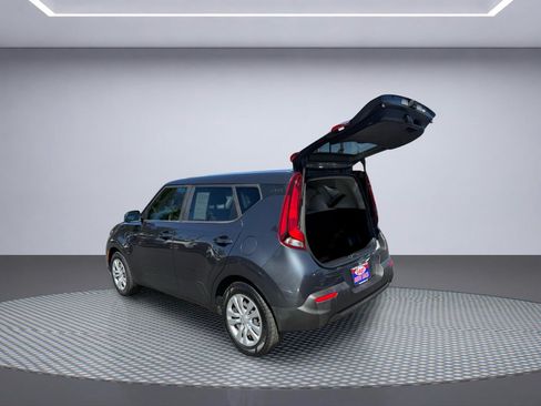 Used 2020 Kia Soul LX FWD image 8