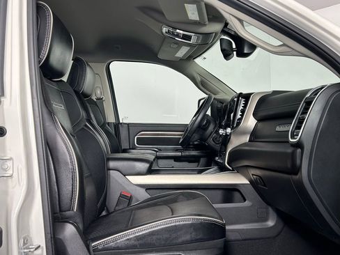 Used 2023 RAM 3500 Laramie image 11