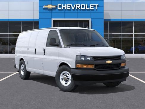 New 2025 Chevrolet Express 2500 Work Van w/ Driver Convenience Package image 7