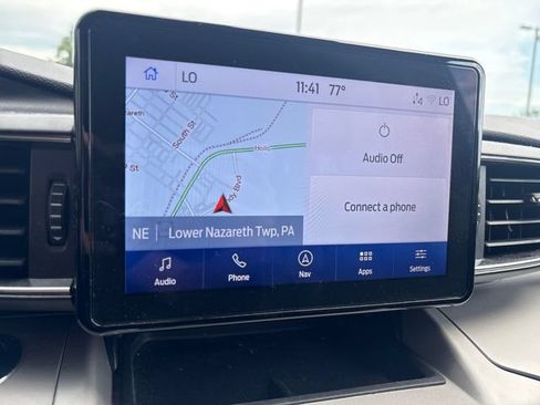 Used 2023 Ford Explorer XLT w/ Equipment Group 202A AWD/4WD image 22