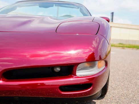 Used 2003 Chevrolet Corvette Convertible w/ Preferred Equipment Group1 RWD image 31