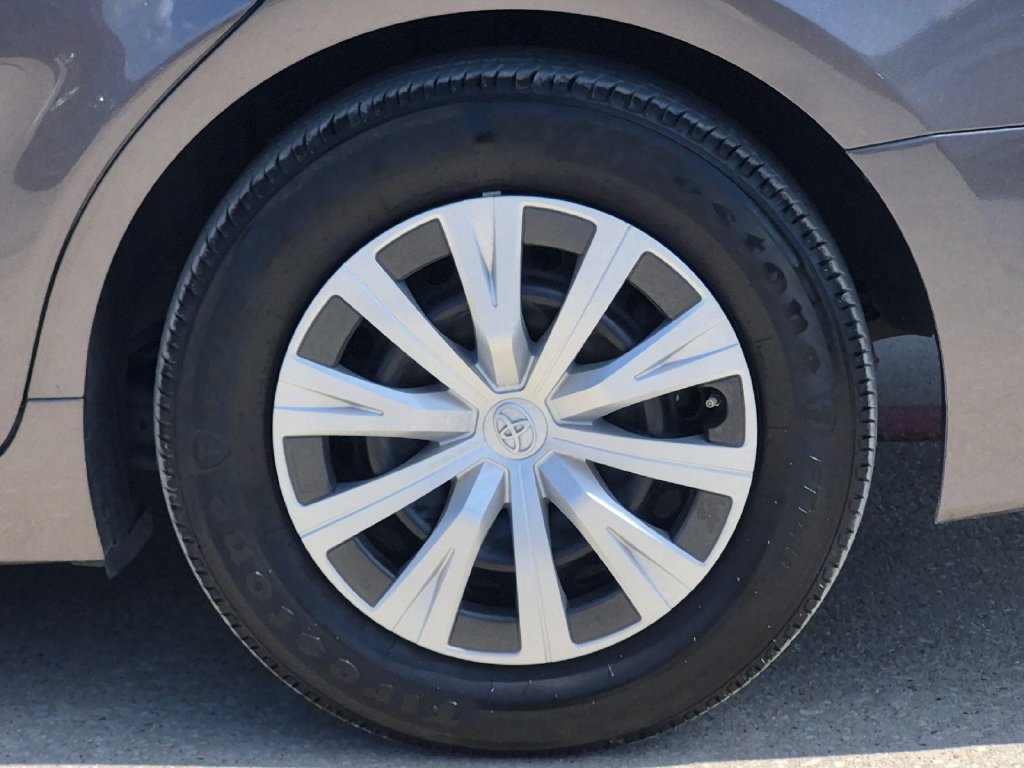 Used 2023 Toyota Camry LE FWD image 26