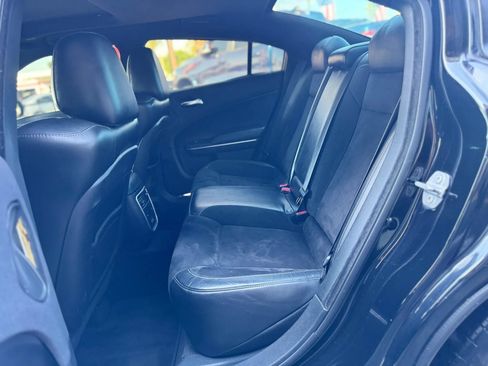 Used 2017 Dodge Charger R/T Scat Pack w/ Dynamics Package RWD image 17