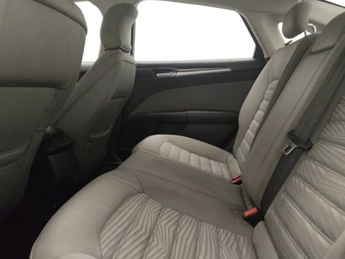 Used 2016 Ford Fusion S FWD image 18