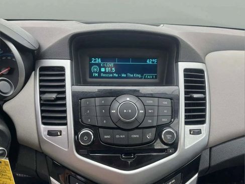 Used 2012 Chevrolet Cruze LS w/ Connectivity Package image 13