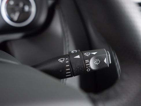 Used 2009 Aston Martin DBS Coupe RWD image 21