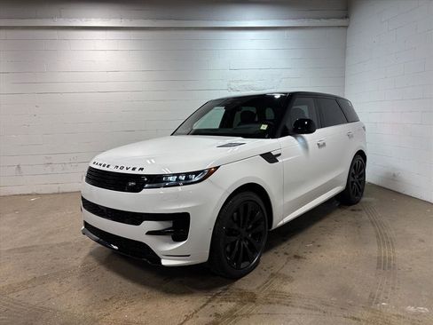 New 2026 Land Rover Range Rover Sport Dynamic SE AWD/4WD image 1