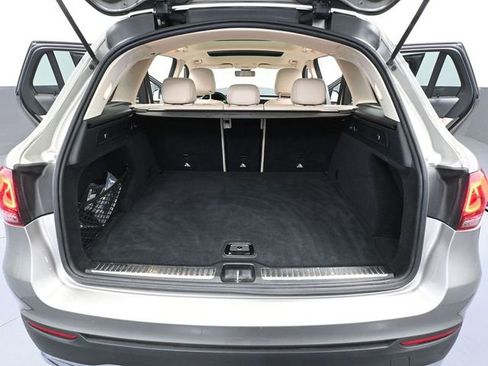 Used 2021 Mercedes-Benz GLC 300 4MATIC image 41