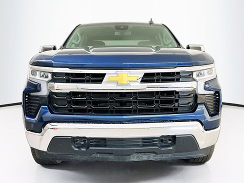 Used 2023 Chevrolet Silverado 1500 LT image 2