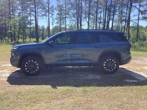 New 2026 Chevrolet Traverse Z71 w/ Driver Confidence Package image 1