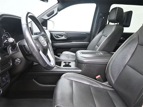 Used 2021 GMC Yukon XL SLT w/ SLT Luxury Plus Package image 19