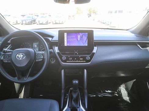 Used 2023 Toyota Corolla Cross AWD Hybrid image 12