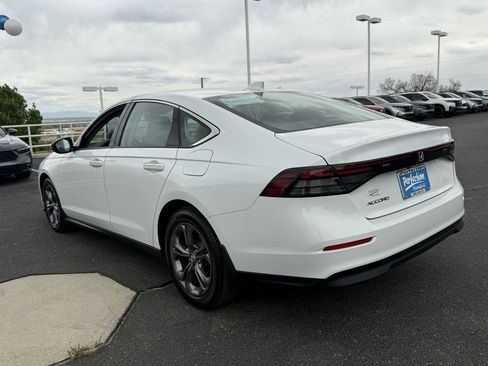 Certified 2023 Honda Accord EX image 7