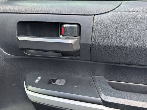 Used 2021 Toyota Tundra SR5 w/ Trail Edition image 22