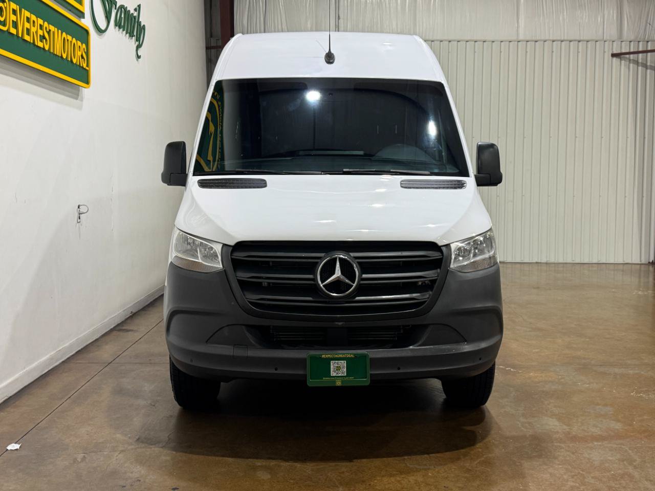 Used 2020 Mercedes-Benz Sprinter 2500 image 2