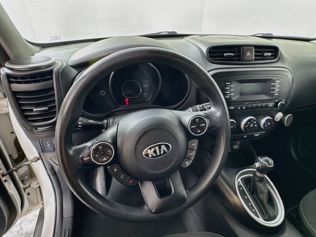 Used 2014 Kia Soul FWD image 11
