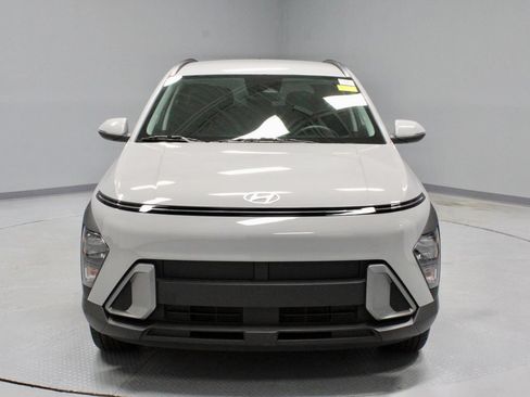 Used 2024 Hyundai Kona SEL AWD/4WD image 6
