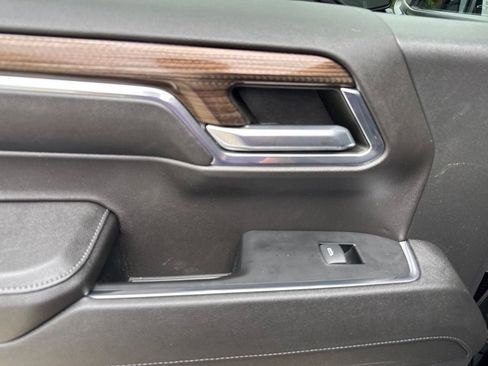 Used 2023 Chevrolet Silverado 1500 LT AWD/4WD image 18
