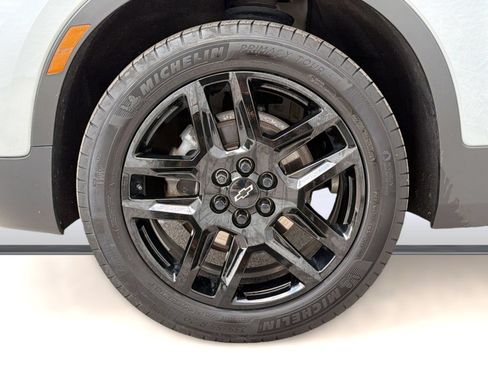 Used 2024 Chevrolet Blazer LT w/ Convenience Package FWD image 13