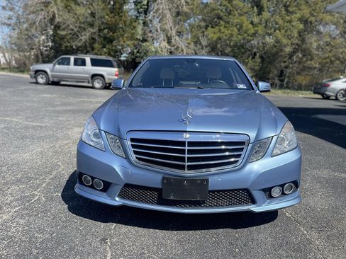 Used 2010 Mercedes-Benz E 350 Sedan image 3