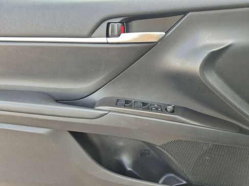 Used 2023 Toyota Camry LE image 6