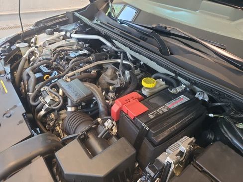 Used 2024 Nissan Sentra SV FWD image 19