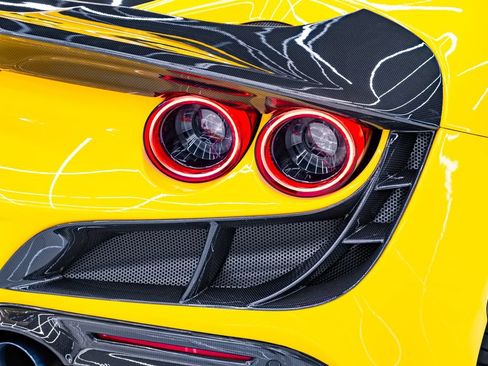 Used 2021 Ferrari F8 Tributo RWD image 30