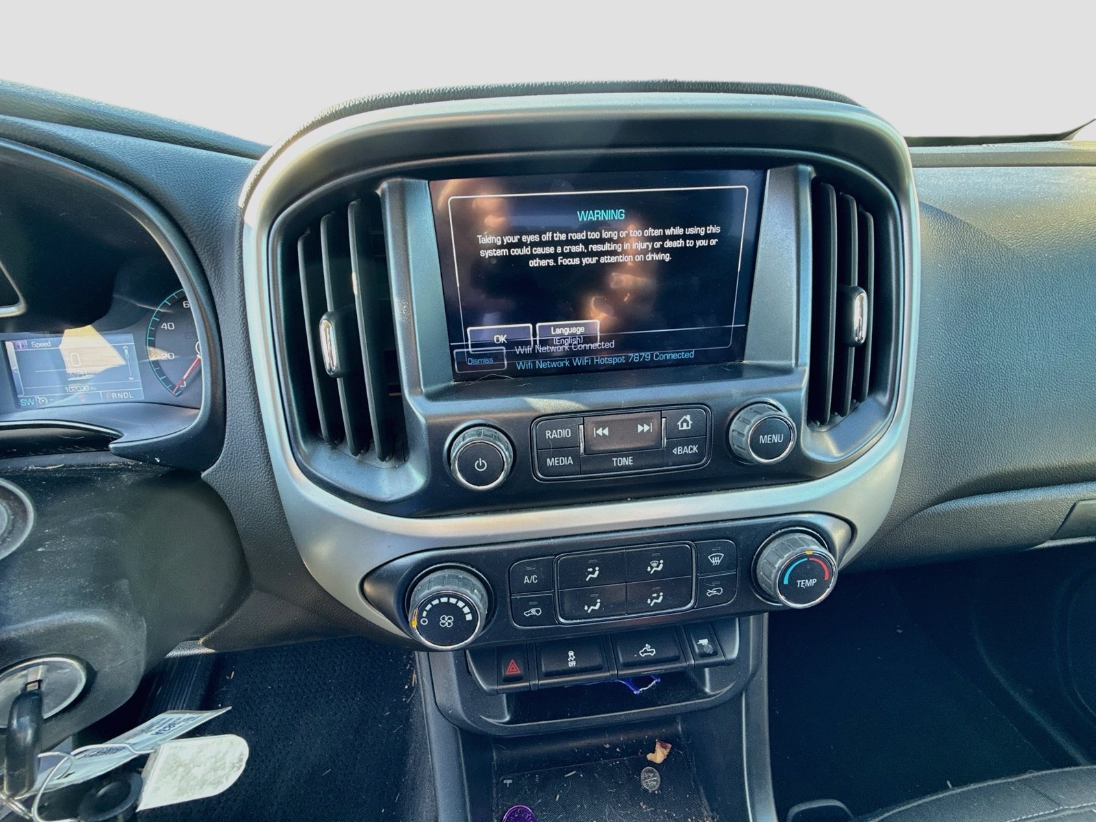 Used 2018 Chevrolet Colorado LT AWD/4WD image 12