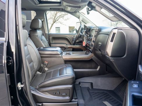 Used 2019 GMC Sierra 2500 Denali w/ Duramax Plus Package image 10