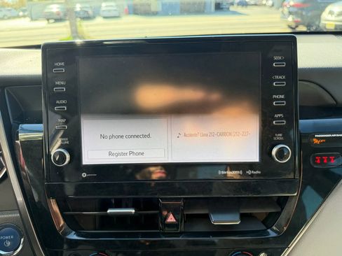 Used 2023 Toyota Camry XLE image 18