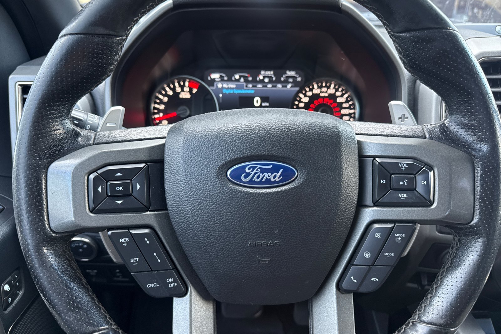 Used 2020 Ford F150 Raptor w/ Equipment Group 802A Luxury AWD/4WD image 33
