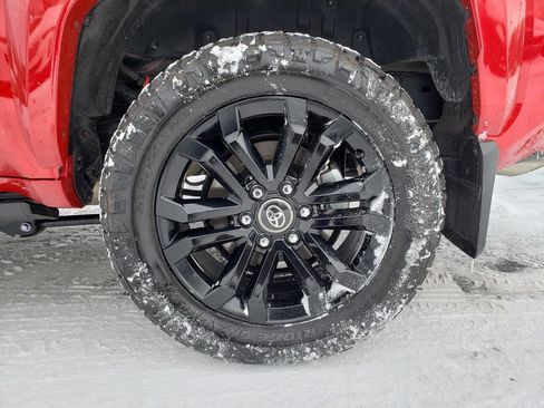 Used 2025 Toyota 4Runner Limited image 33