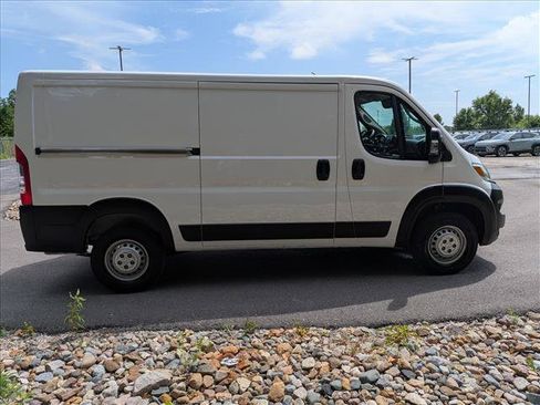 Used 2025 RAM ProMaster 2500 w/ Convenience Group FWD image 6