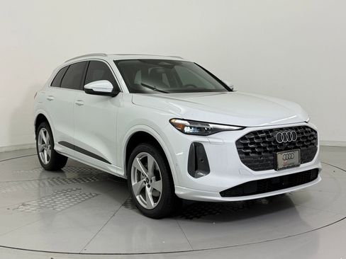 New 2025 Audi Q5 Premium Plus image 7