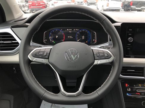 New 2026 Volkswagen Taos SEL AWD/4WD image 18