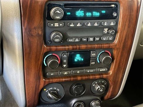 Used 2004 GMC Envoy SLT image 31