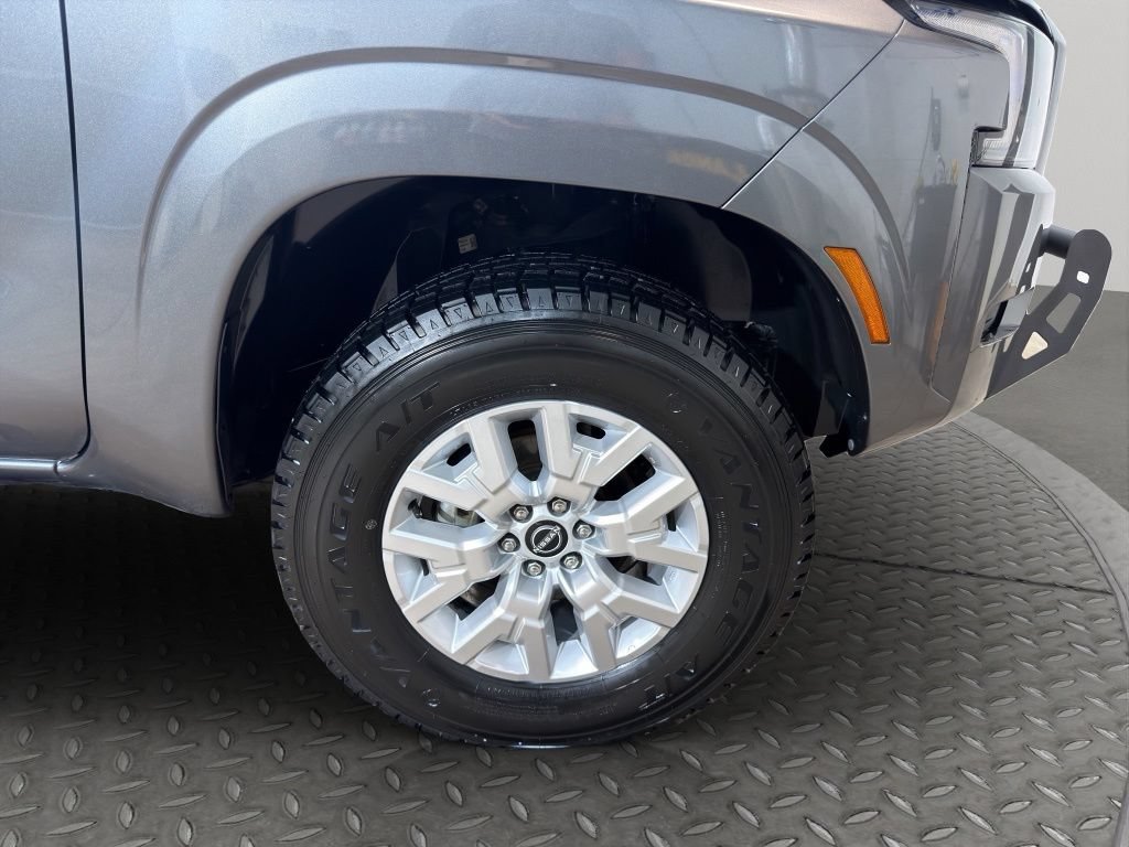 Used 2022 Nissan Frontier SV AWD/4WD image 22